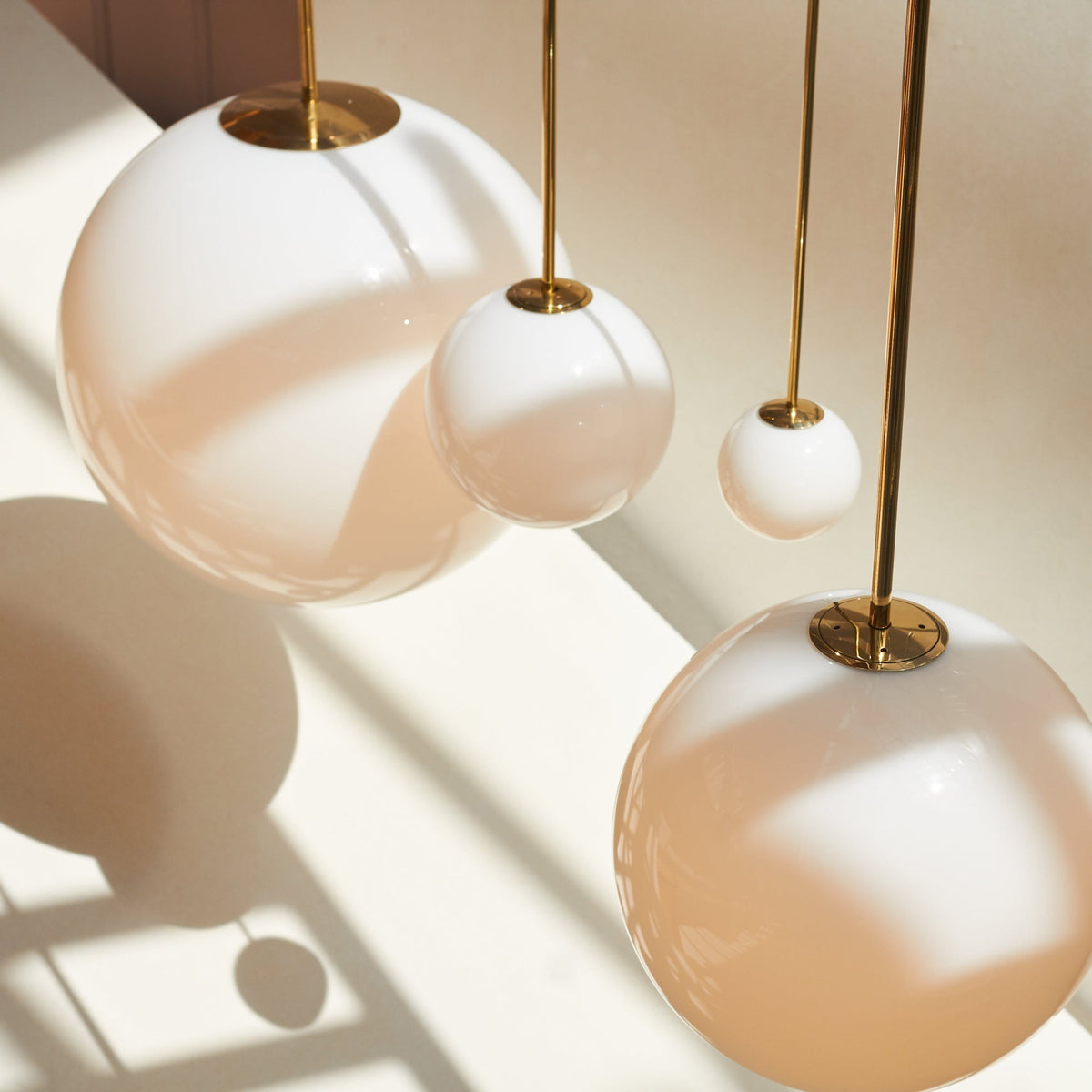 Zevella Glass Pendant Lamp-Moonnatur