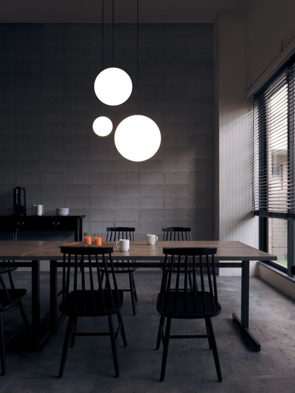 Zevella Glass Pendant Lamp-Moonnatur