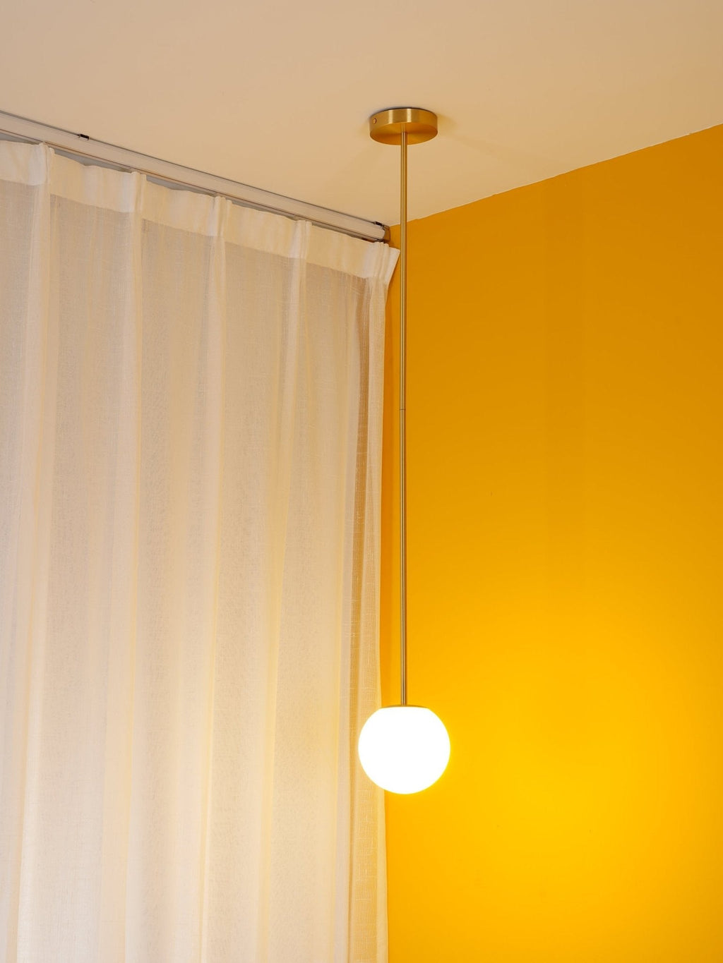 Zevella Glass Pendant Lamp-Moonnatur