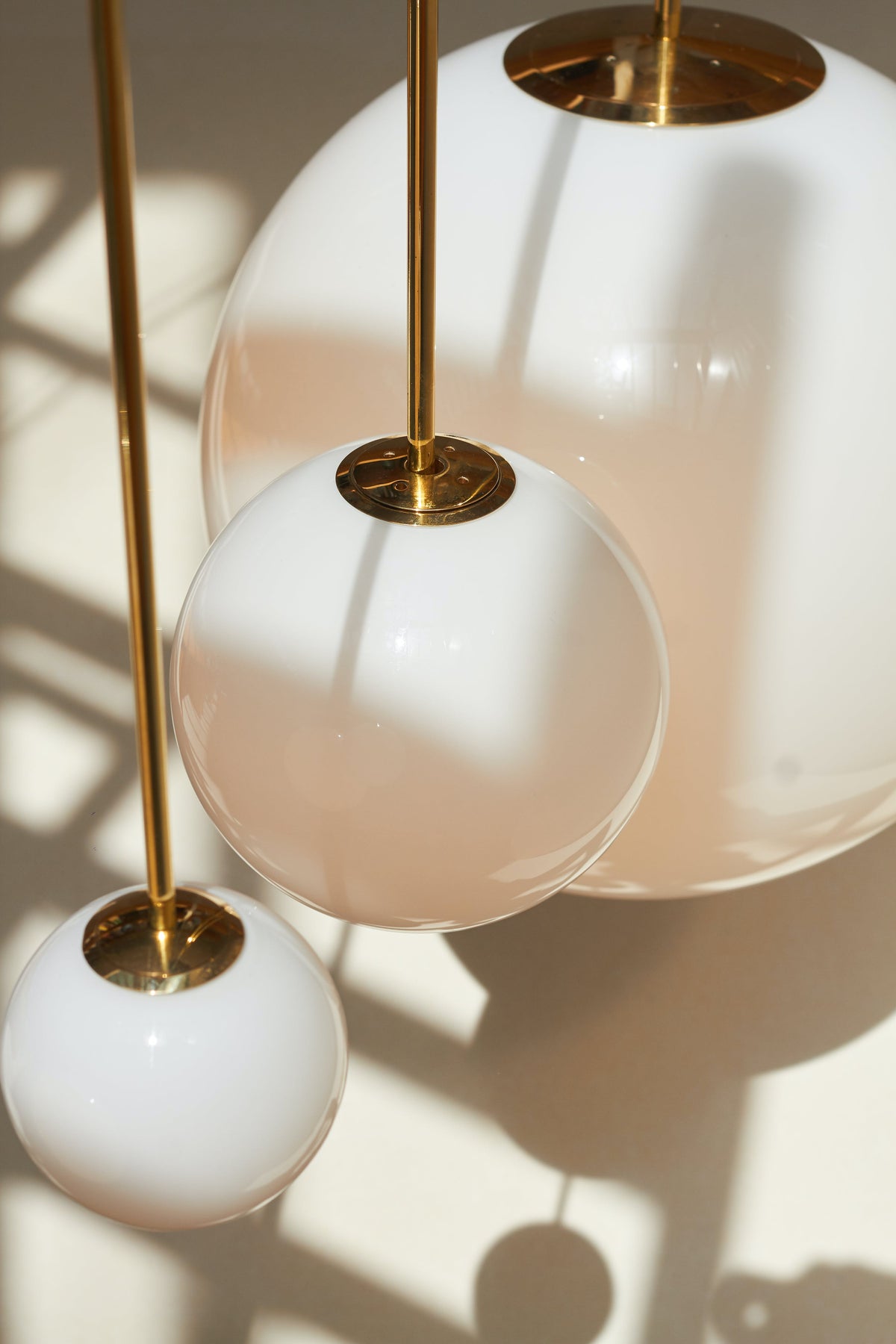 Zevella Glass Pendant Lamp-Moonnatur