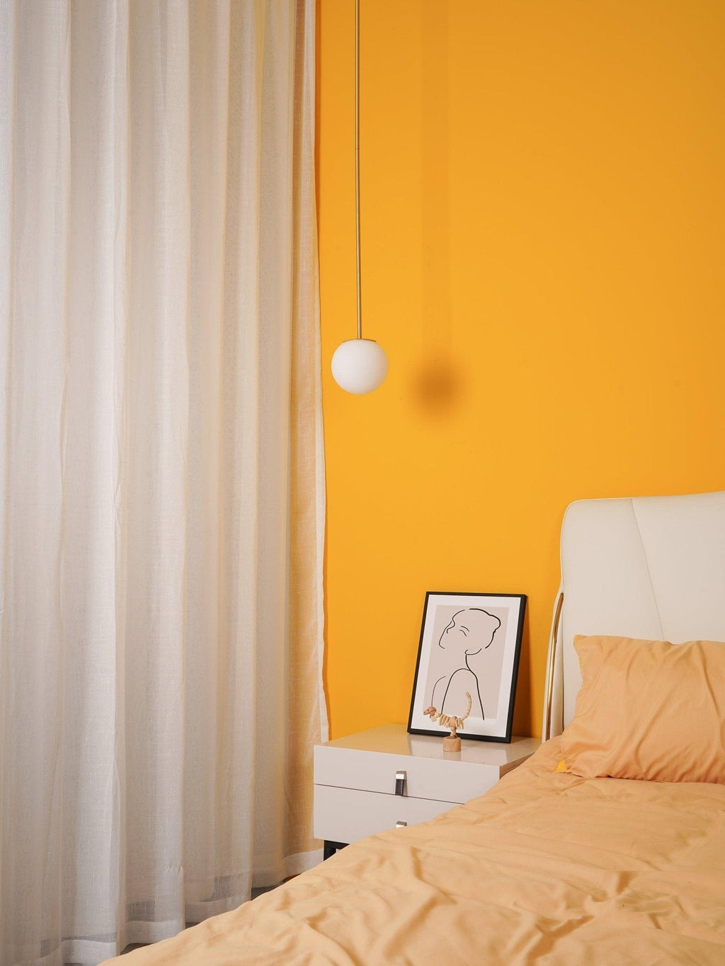 Zevella Glass Pendant Lamp-Moonnatur