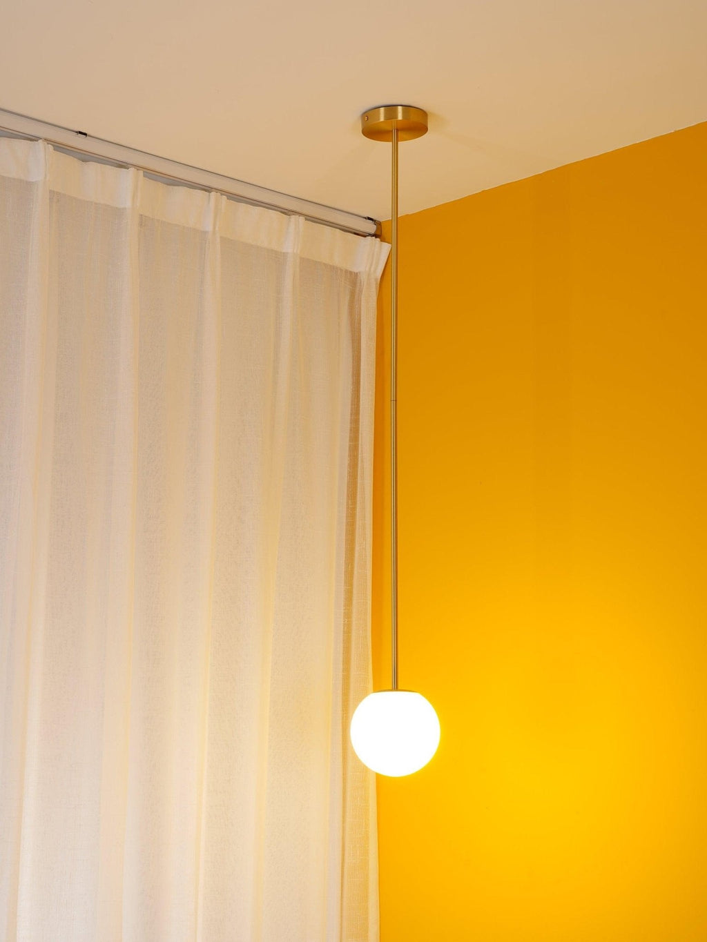 Zevella Glass Pendant Lamp-Moonnatur