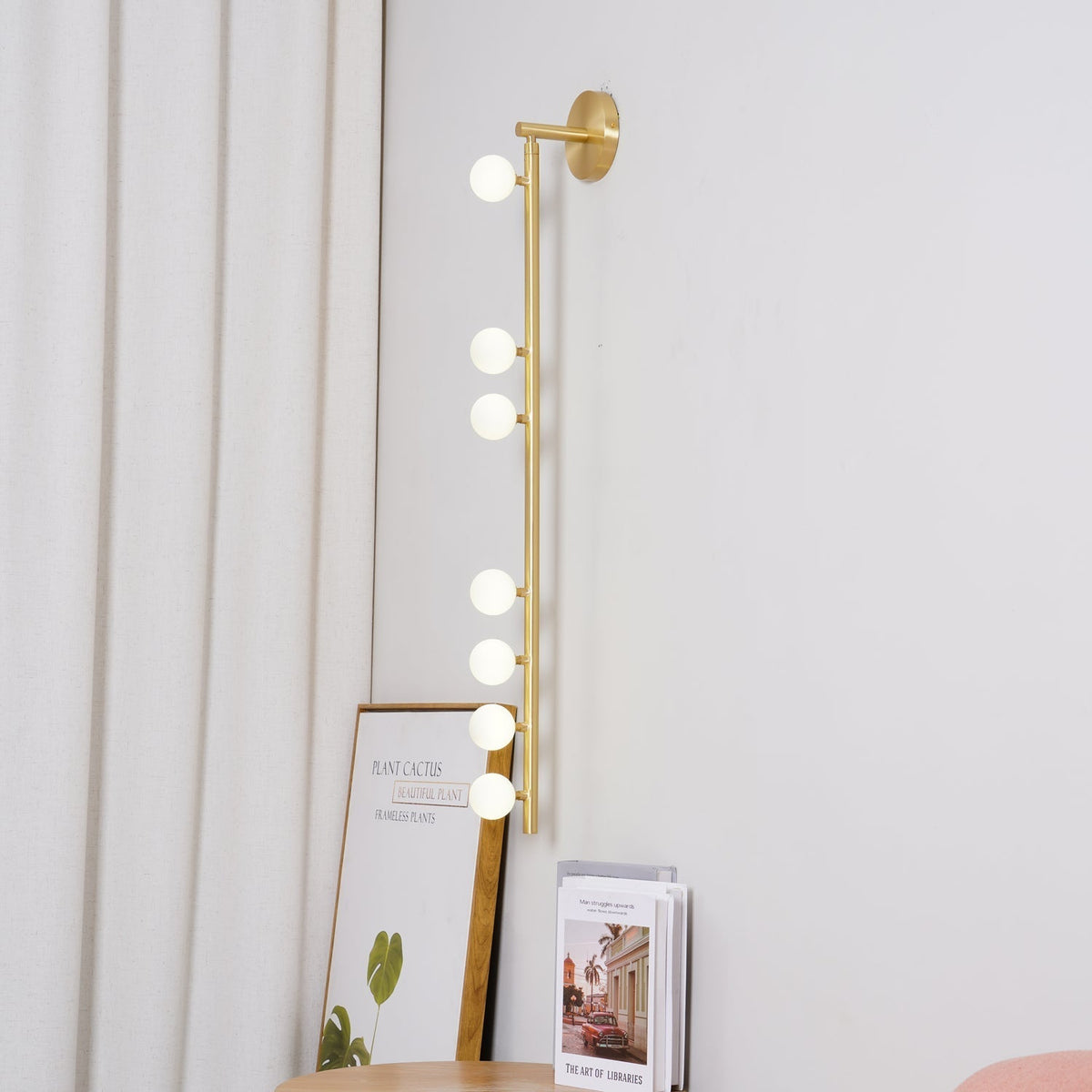 Zyvora Brass Wall Lamp-Moonnatur