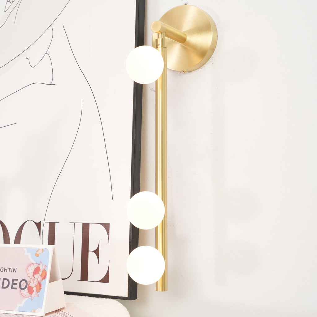 Zyvora Brass Wall Lamp-Moonnatur