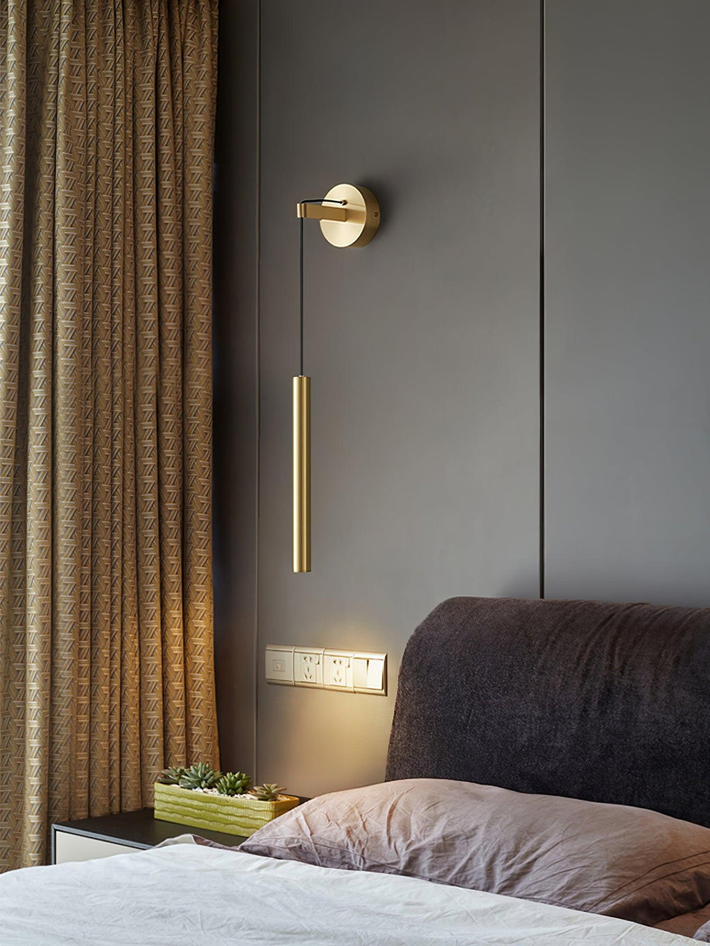 Althorn Brass Wall Light-Moonnatur