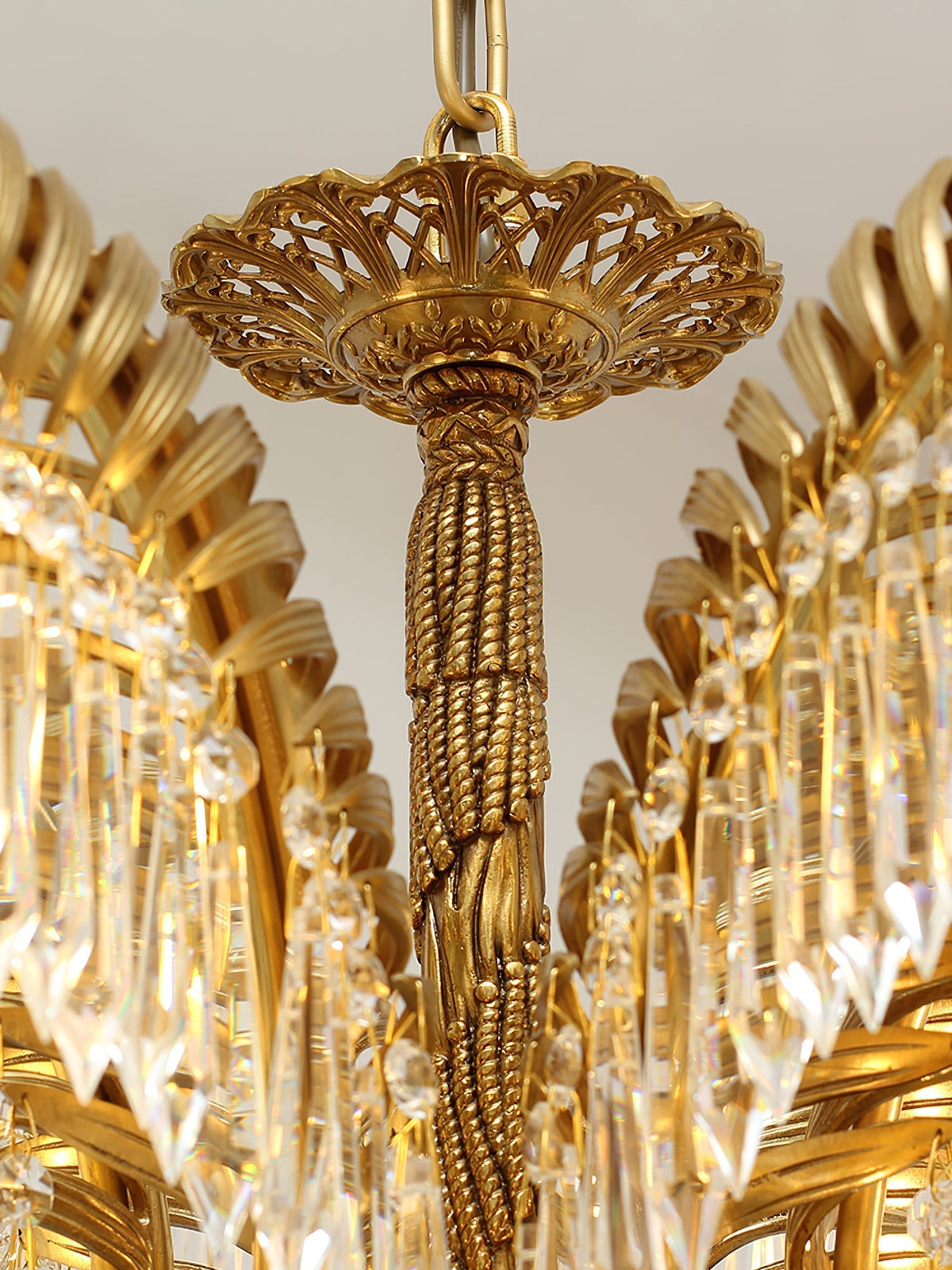 Aldenis Crystal Chandelier-Moonnatur