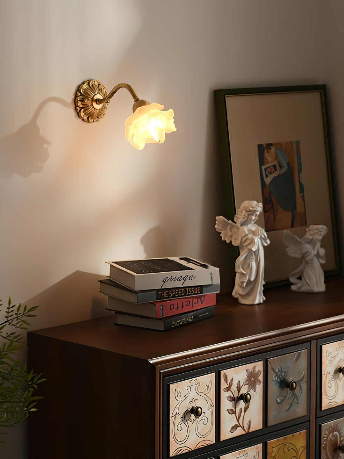 Edrissa Glass Wall Light-Moonnatur