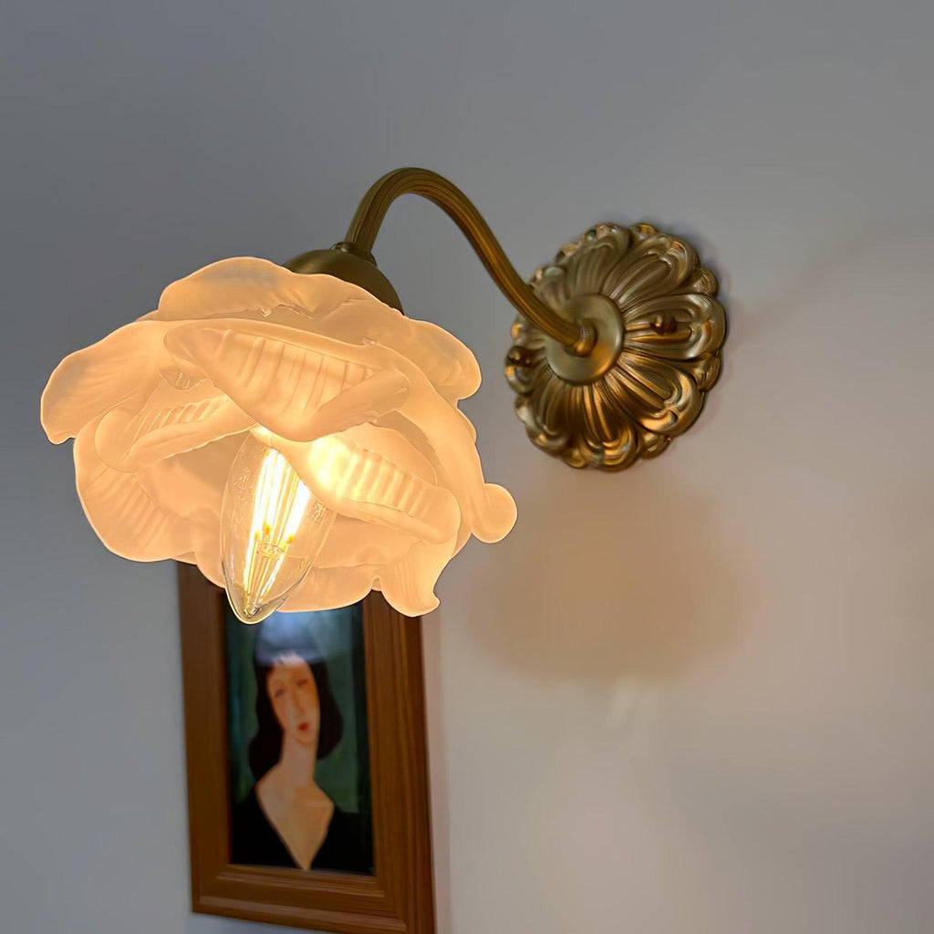 Edrissa Glass Wall Light-Moonnatur
