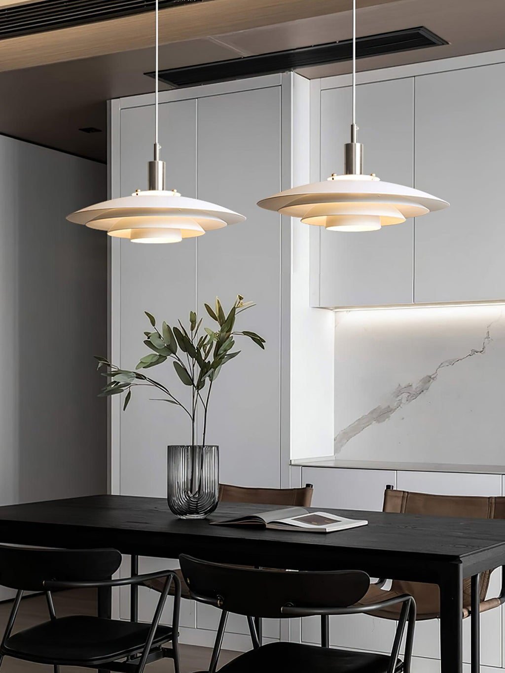 Rovenwynne Metal Pendant Light-Moonnatur
