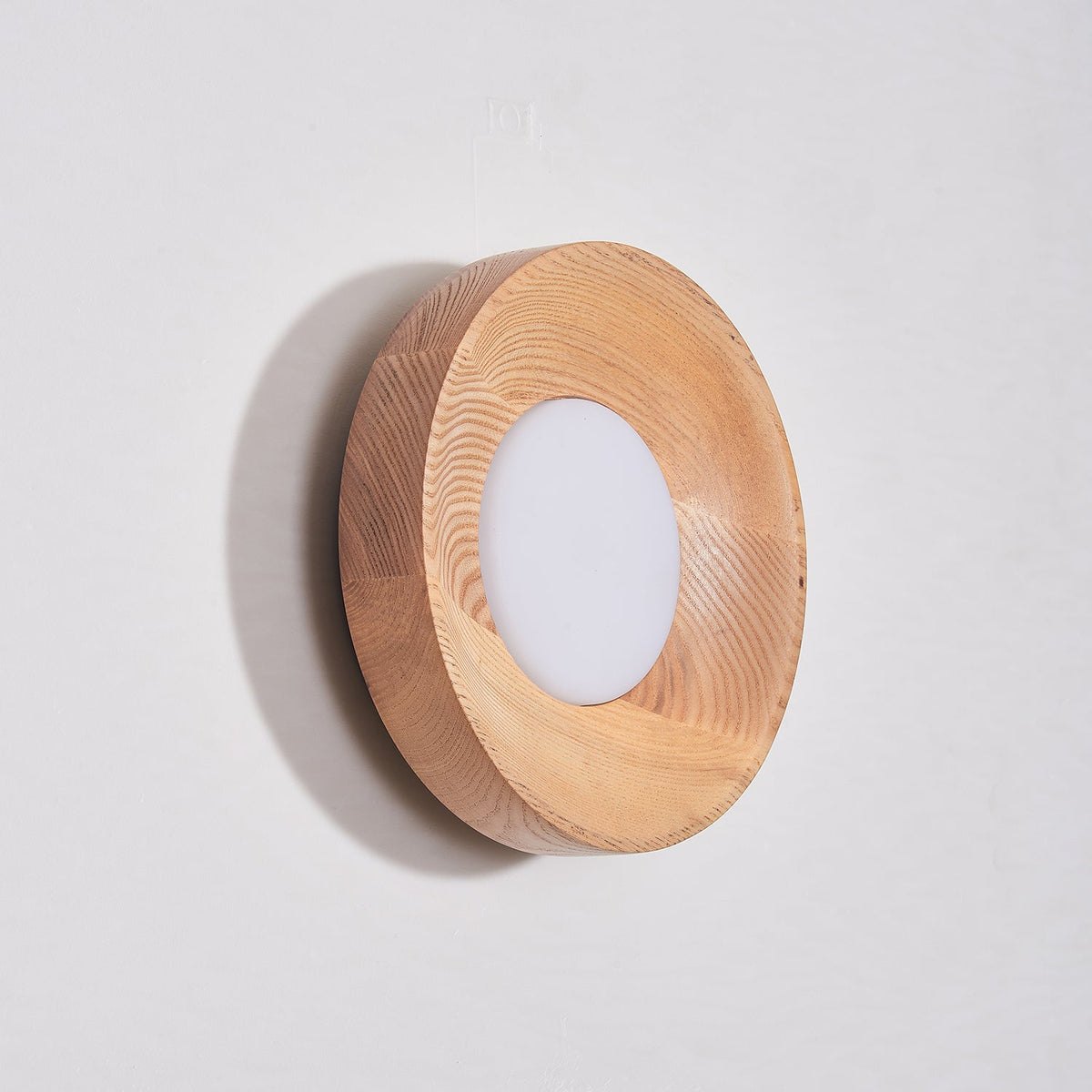 Cedreth Wood Wall Light-Moonnatur