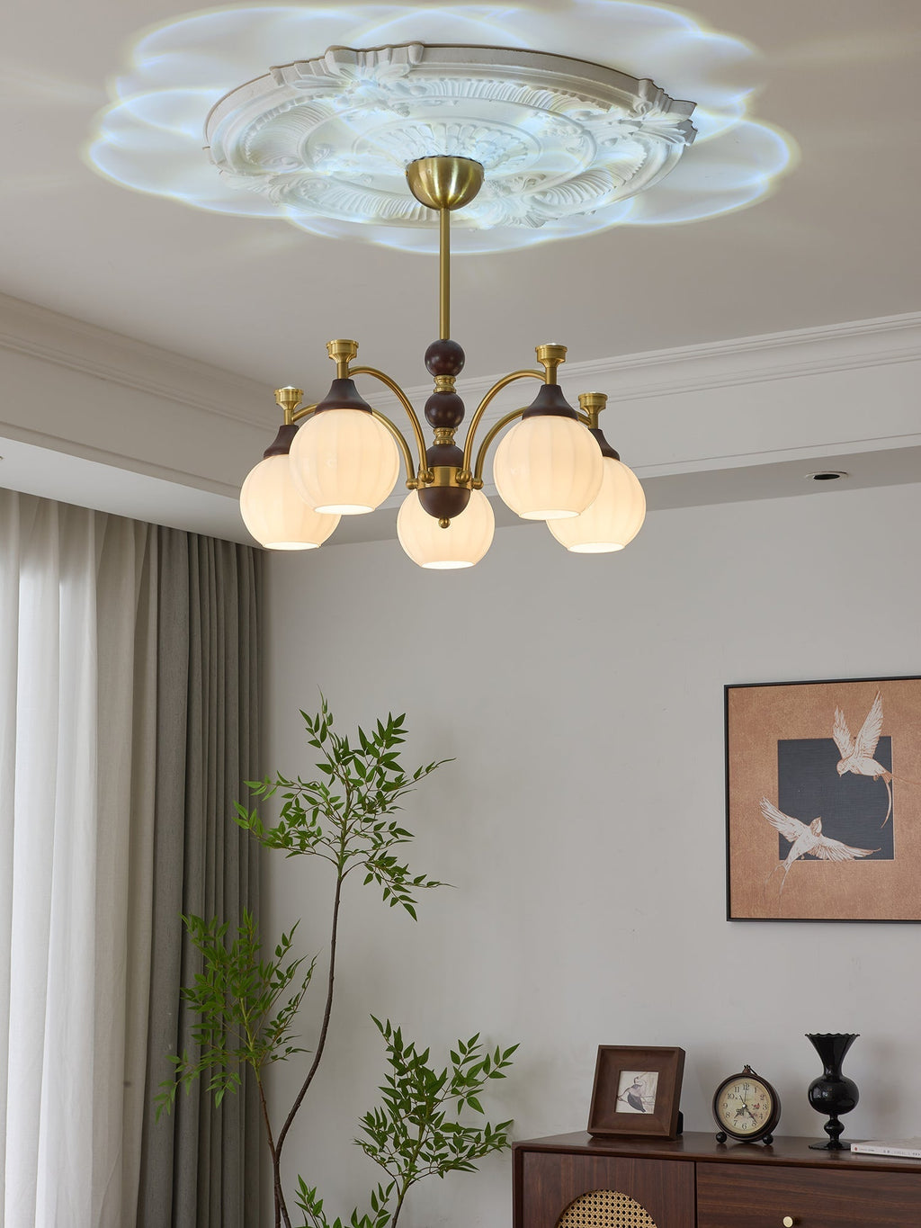 Ilvenis Wood Chandelier-Moonnatur