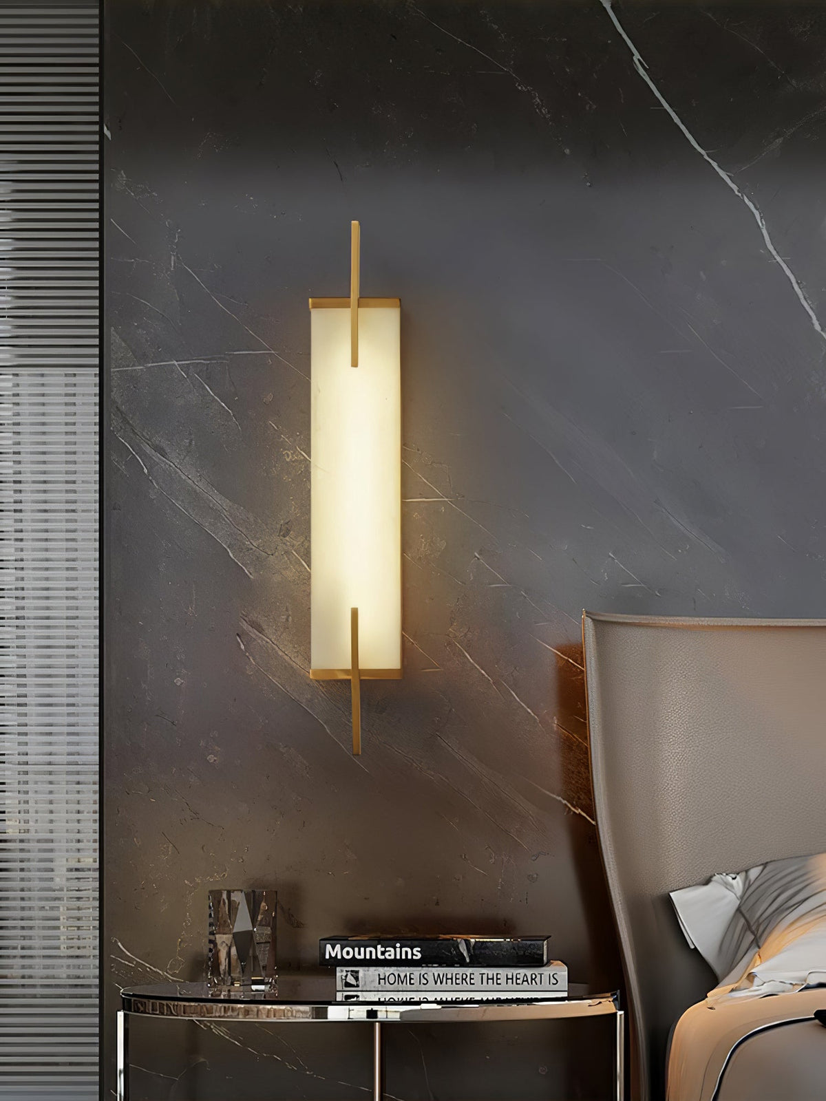 Farnelenelle Alabaster Wall Light-Moonnatur