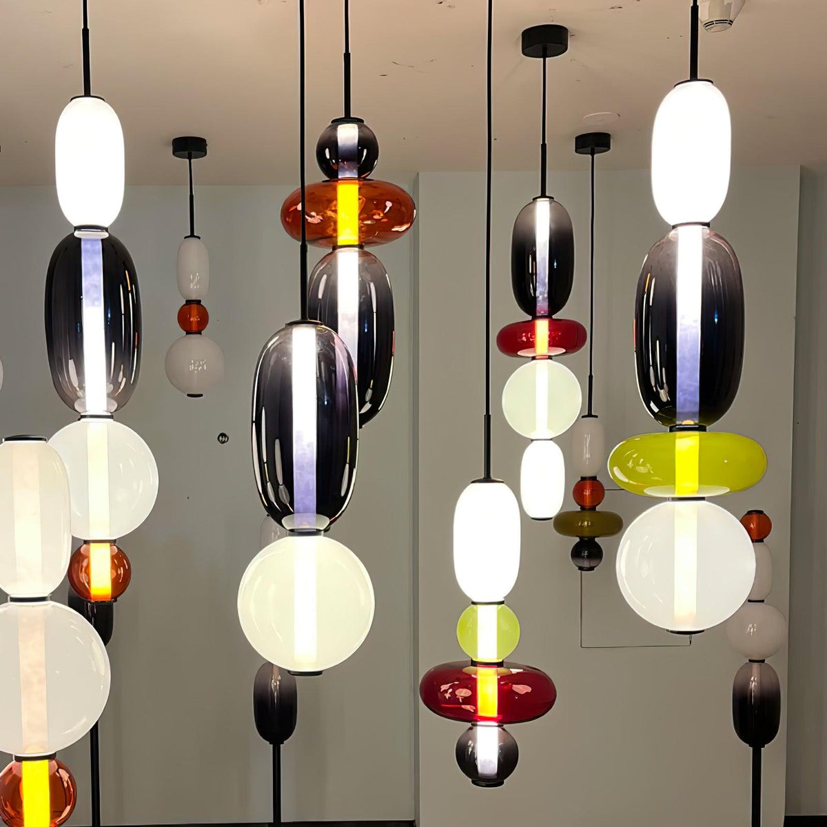 Hresalia Glass Pendant Light-Moonnatur