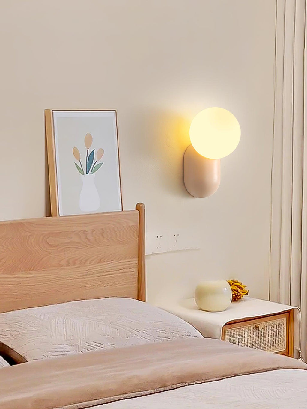 Ashenley Resin Wall Light-Moonnatur