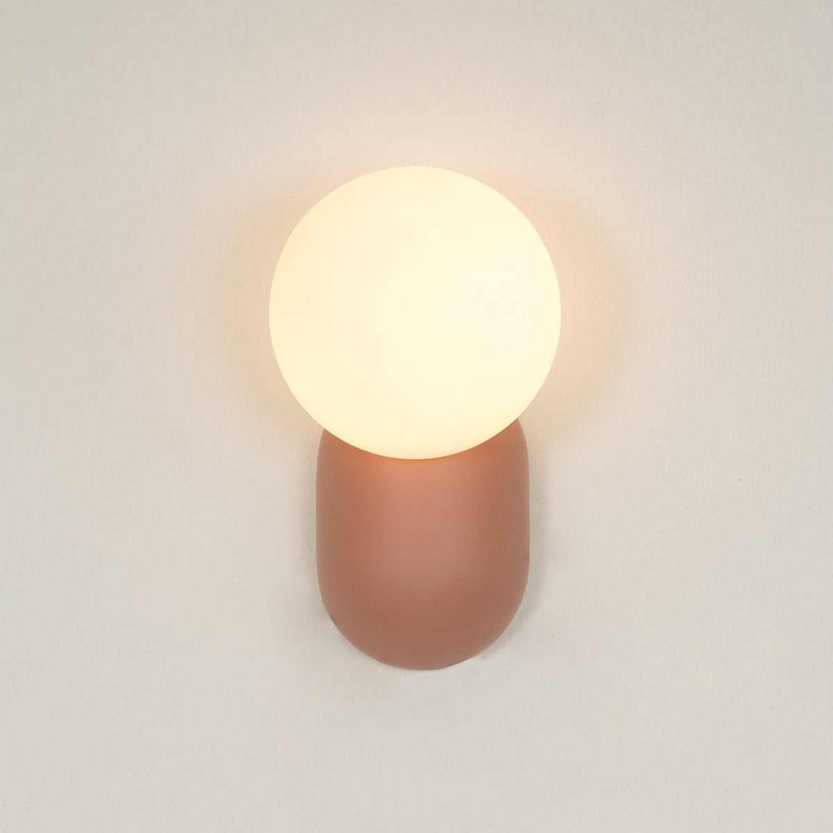 Ashenley Resin Wall Light-Moonnatur