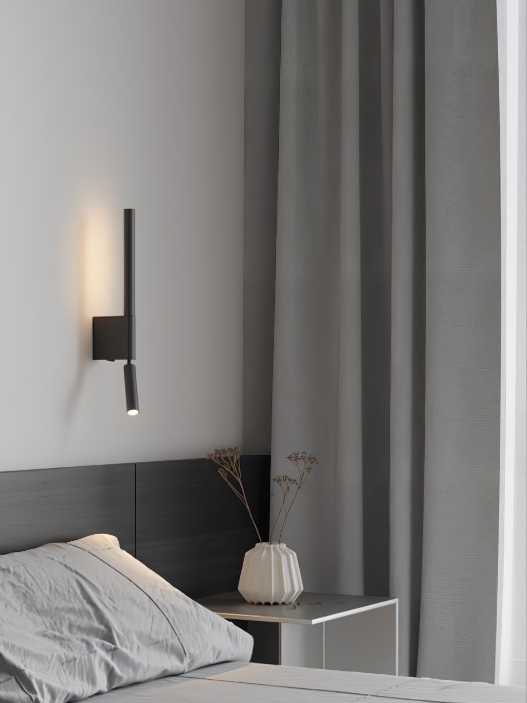 Periven Acrylic Wall Lamp-Moonnatur