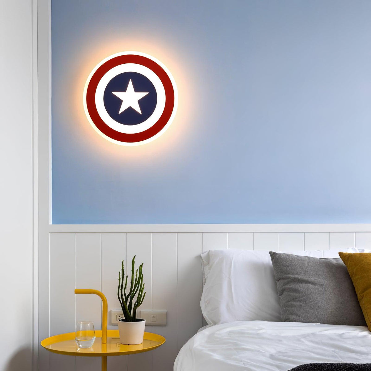 Merrenlark Acrylic Wall Light-Moonnatur