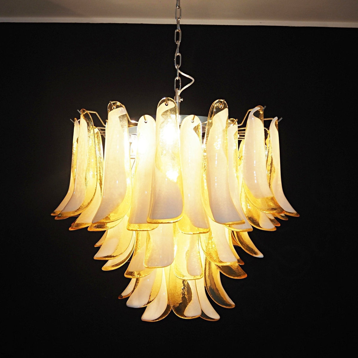 Keldelheath Glass Chandelier-Moonnatur