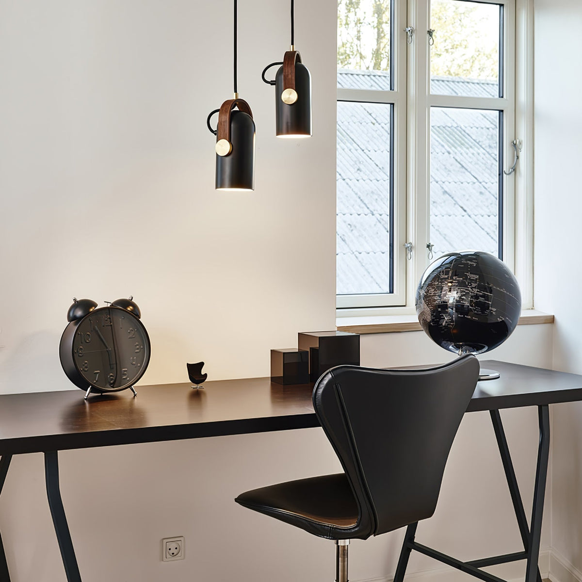 Ishora Metal Pendant Light-Moonnatur