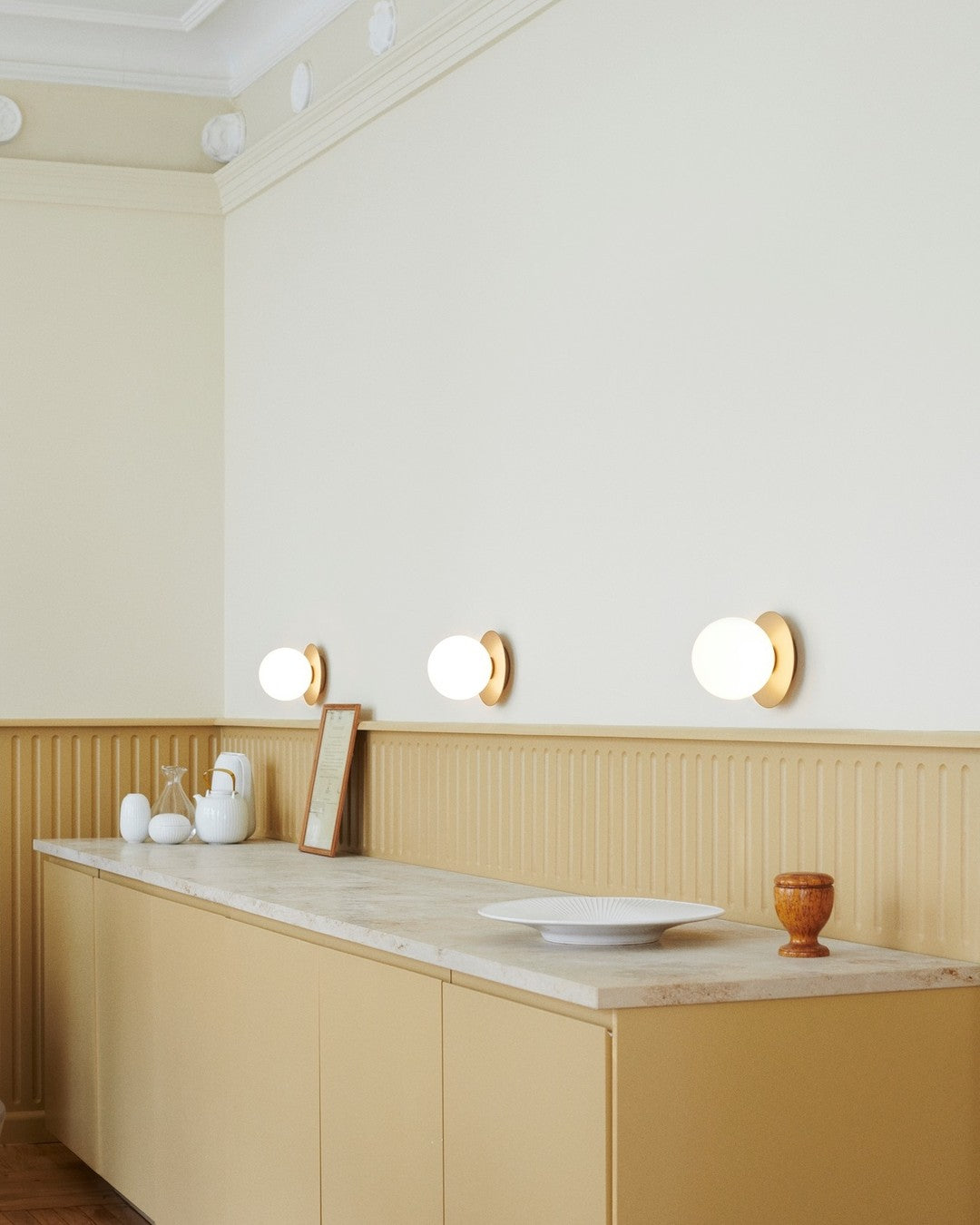 Aldenenna Glass Wall Light-Moonnatur