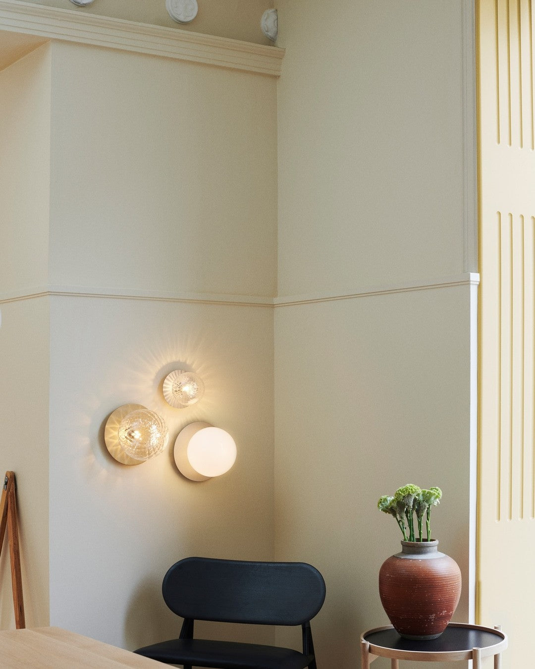 Aldenenna Glass Wall Light-Moonnatur