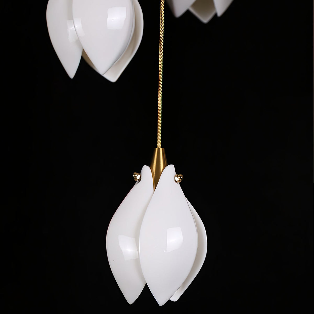 Xomalia Ceramic Pendant Lamp-Moonnatur