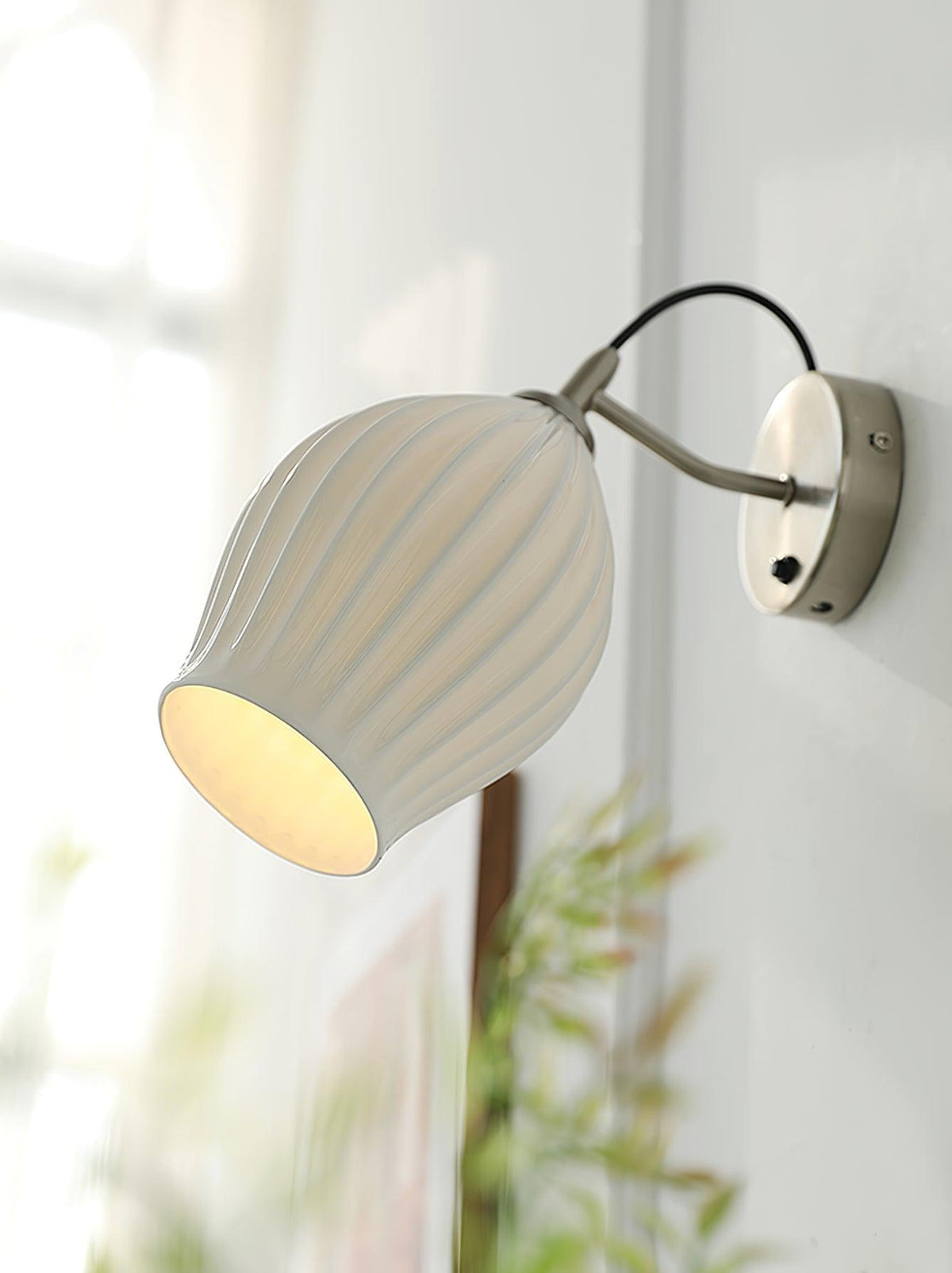 Ilveniel Ceramic Wall Light-Moonnatur