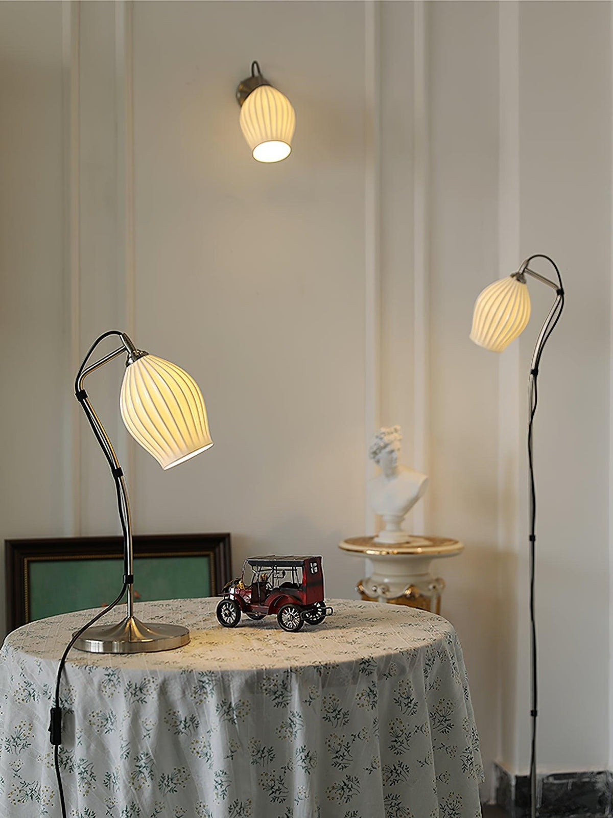 Ilveniel Ceramic Wall Light-Moonnatur