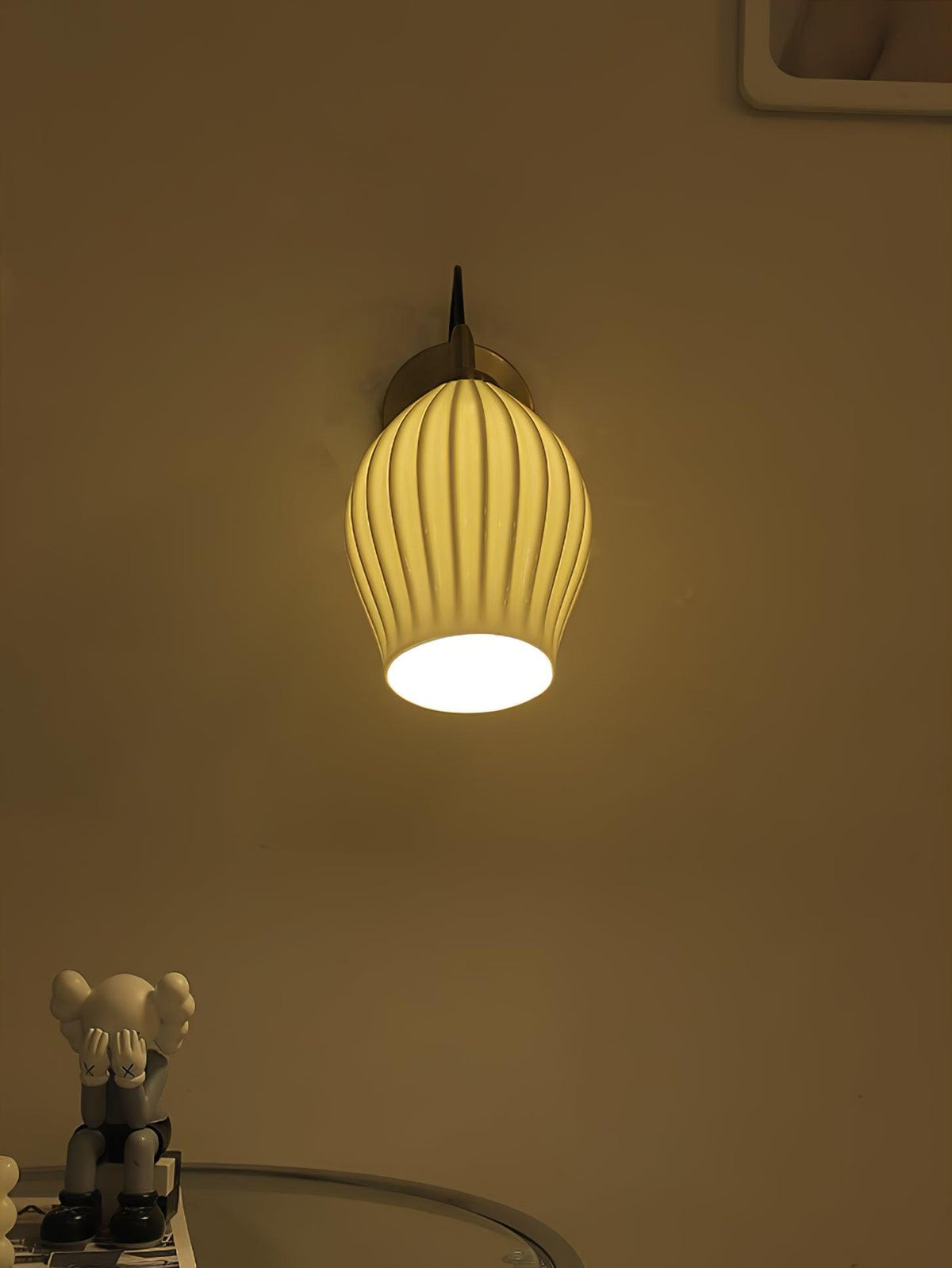 Ilveniel Ceramic Wall Light-Moonnatur