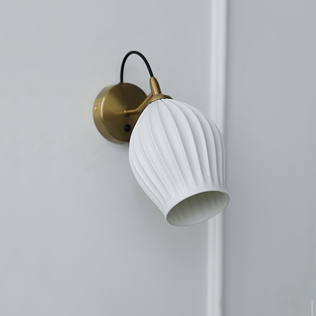 Ilveniel Ceramic Wall Light-Moonnatur