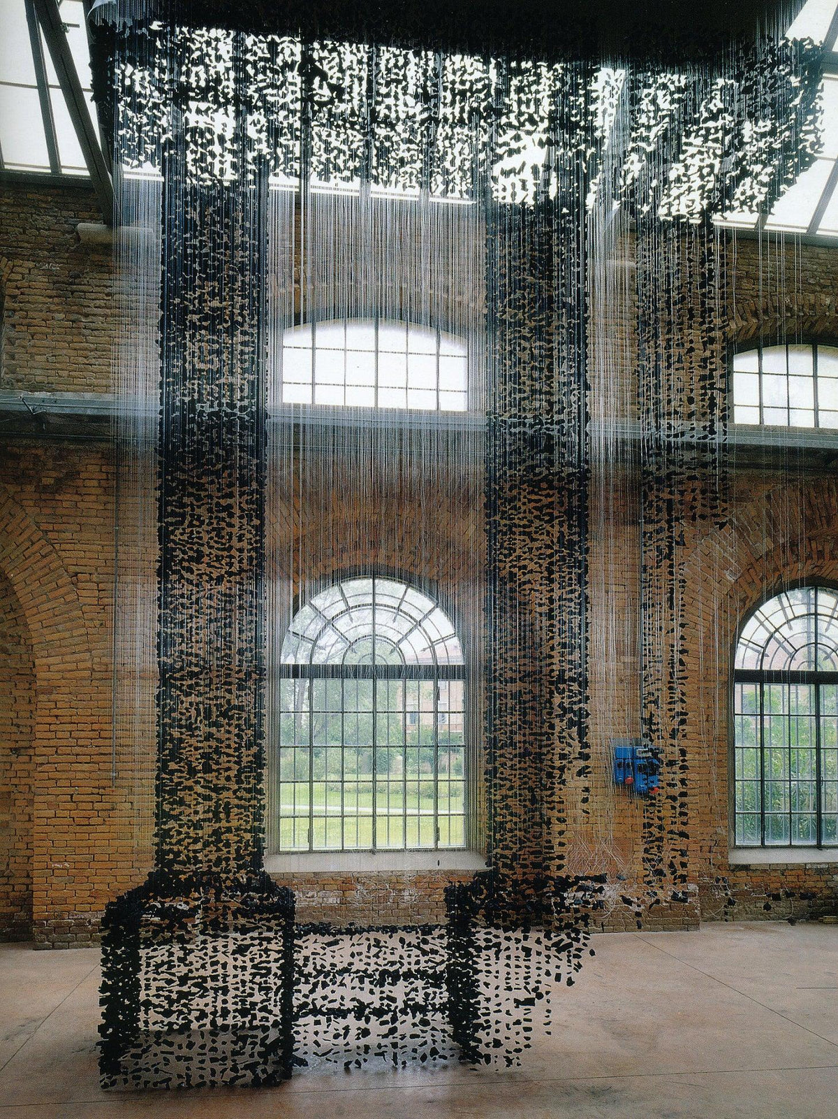 Olvenaria Stone Chandelier-Moonnatur