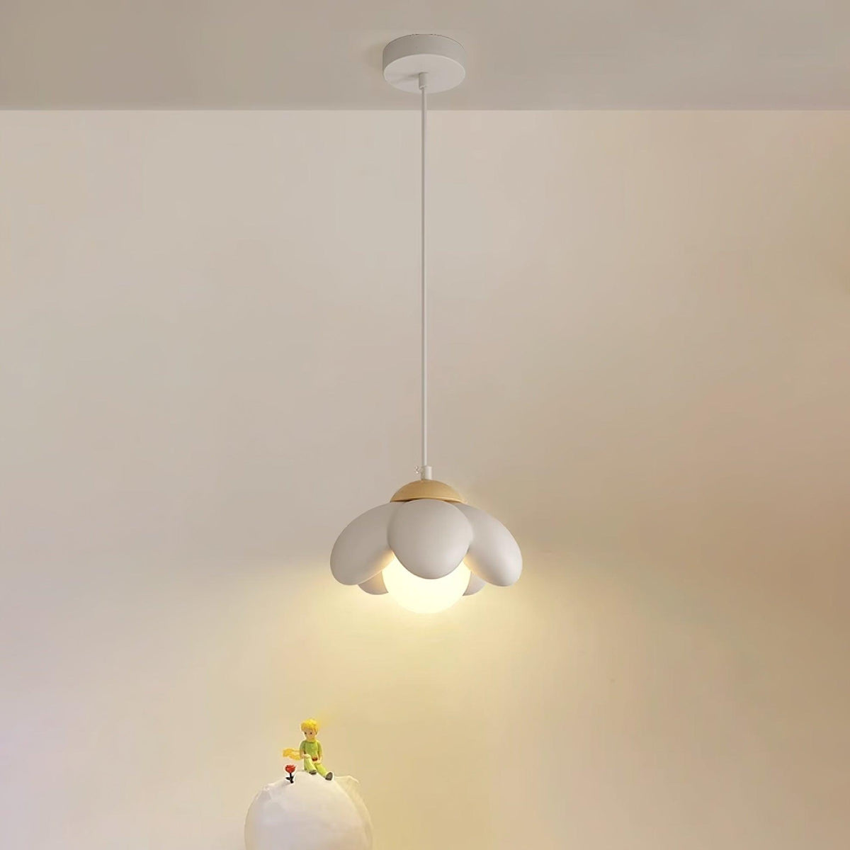 Clarenaria Resin Pendant Light-Moonnatur