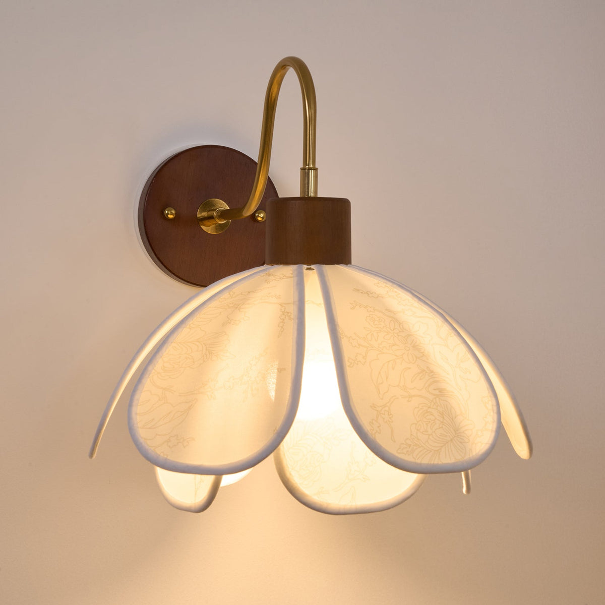 Carnelvale Fabric Wall Light-Moonnatur
