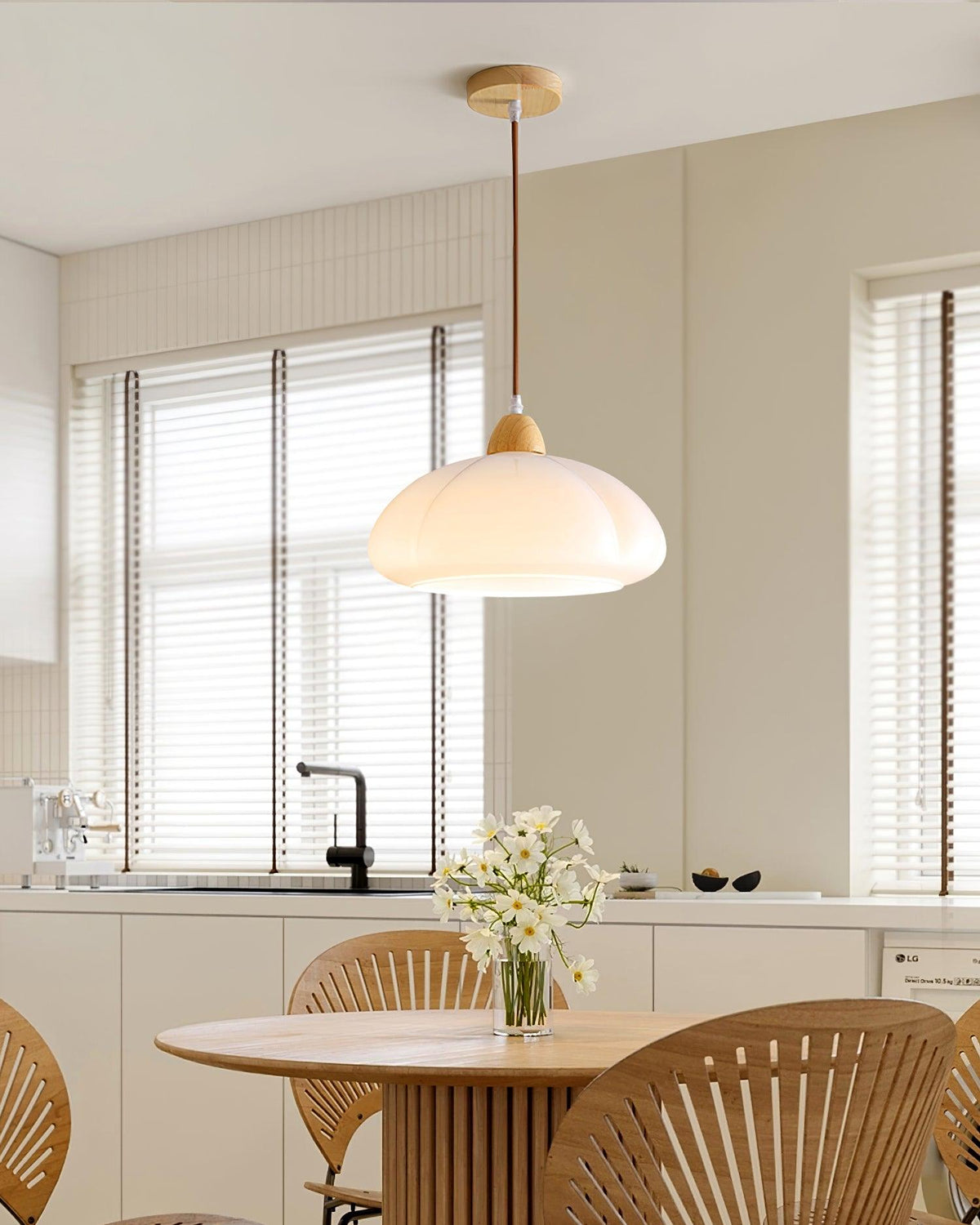 Sardenevia Glass Pendant Light-Moonnatur