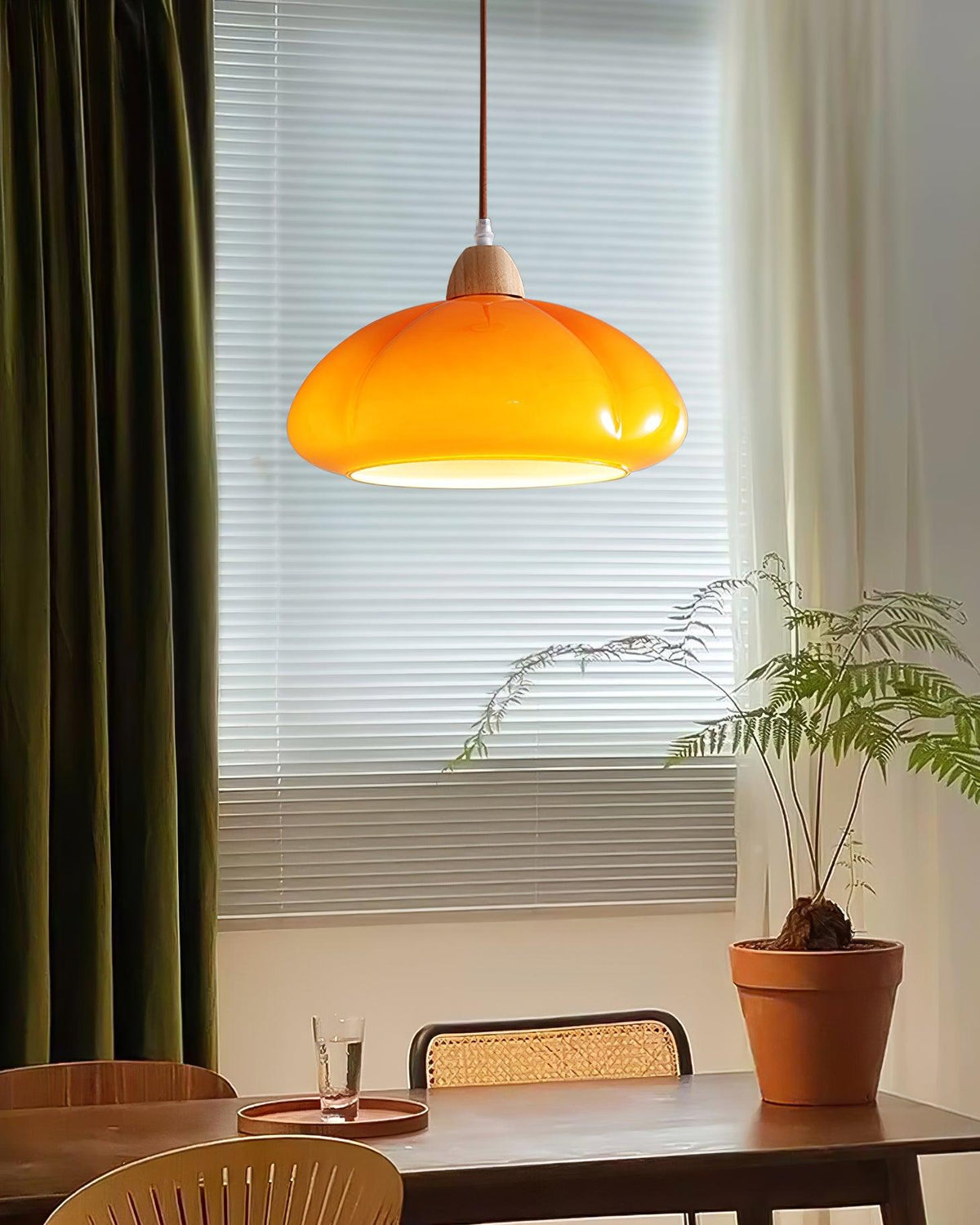 Sardenevia Glass Pendant Light-Moonnatur