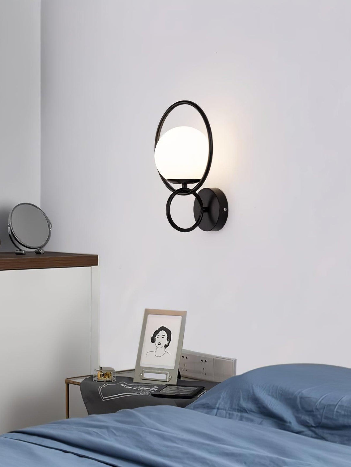 Ivrenvale Glass Wall Light-Moonnatur