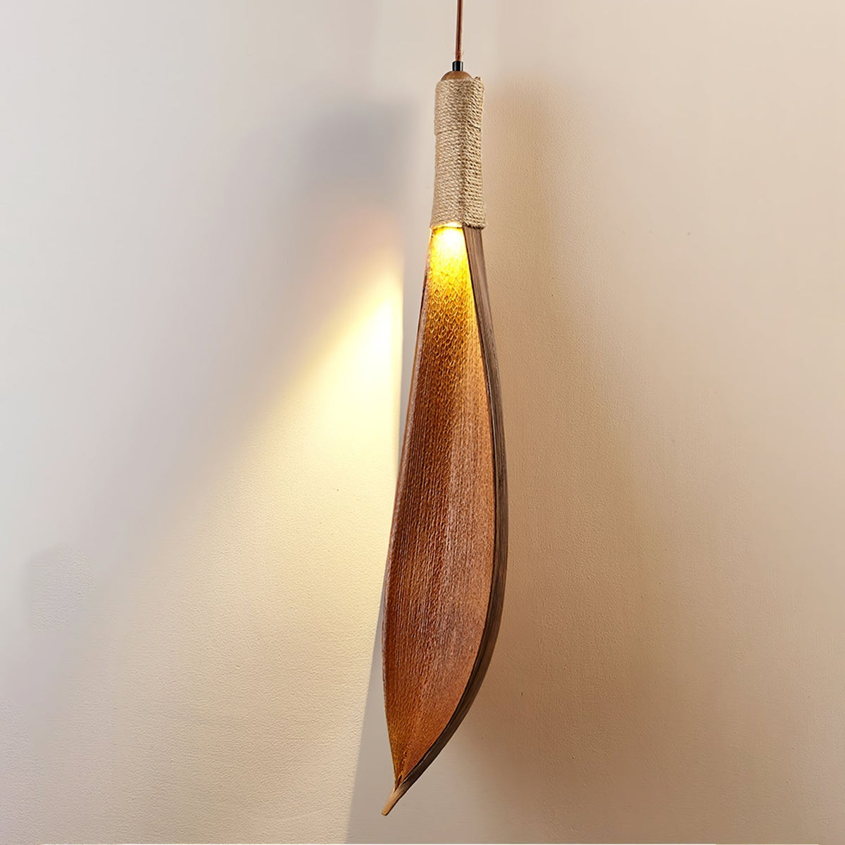 Tarenwyn Cocoa Leaf Pendant Light-Moonnatur