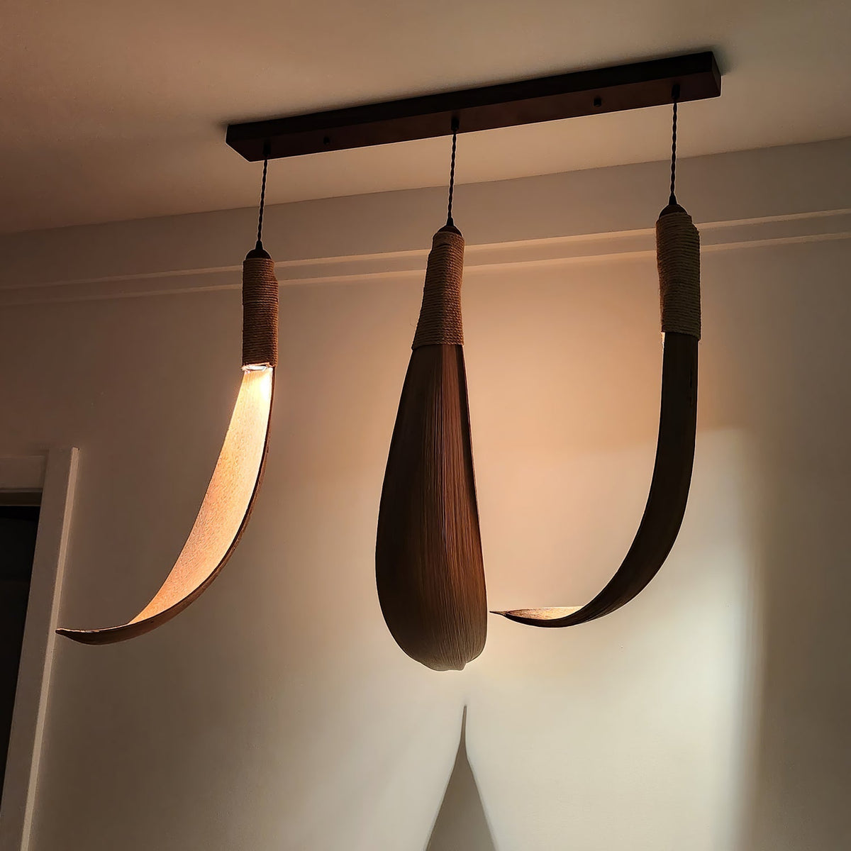 Tarenwyn Cocoa Leaf Pendant Light-Moonnatur