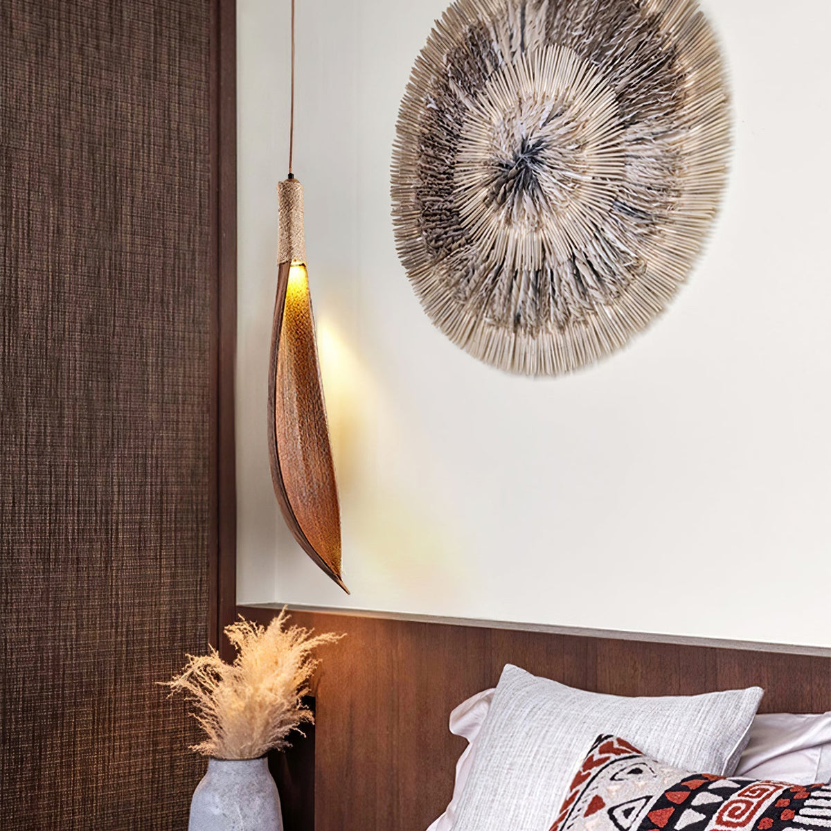 Tarenwyn Cocoa Leaf Pendant Light-Moonnatur