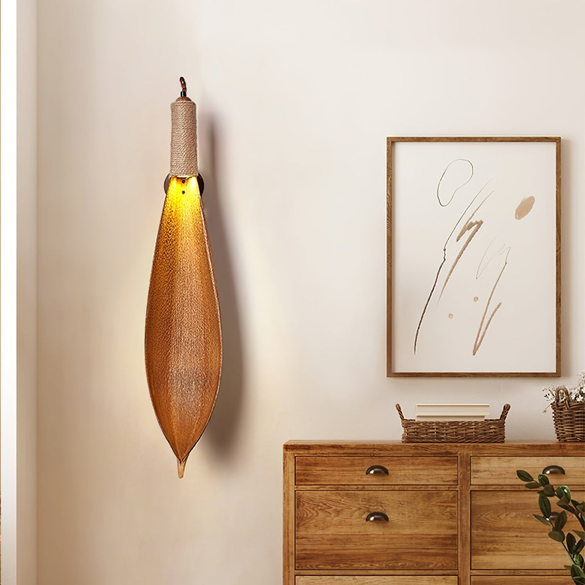 Fennera Cocoa Leaf Wall Light-Moonnatur