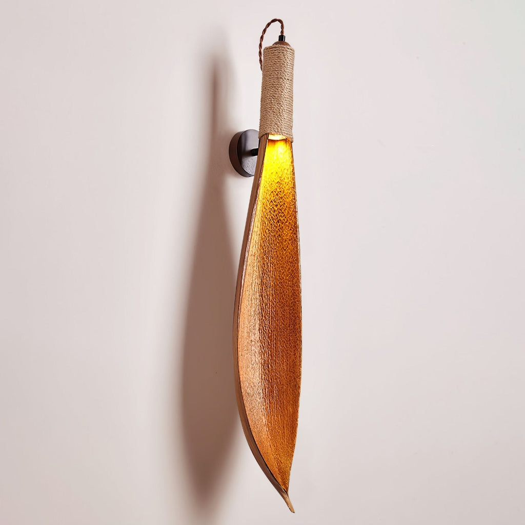 Fennera Cocoa Leaf Wall Light-Moonnatur