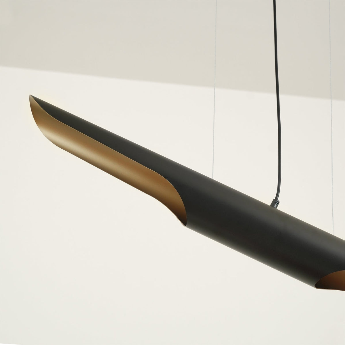 Lareniel Metal Pendant Light-Moonnatur