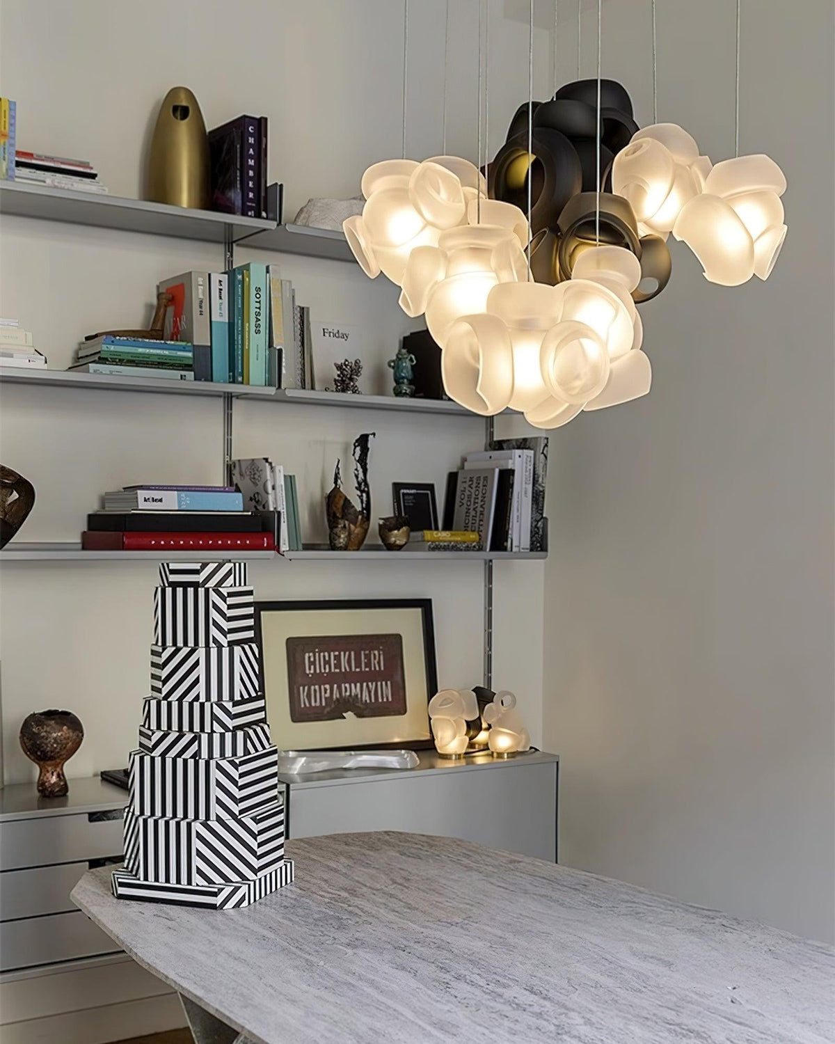 Fesvara Glass Pendant Light-Moonnatur