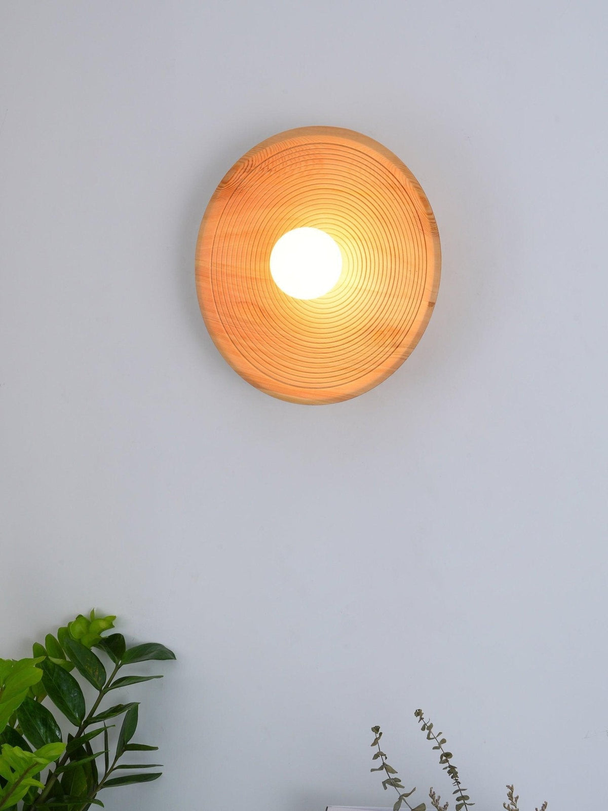 Alwynina Wood Wall Light-Moonnatur