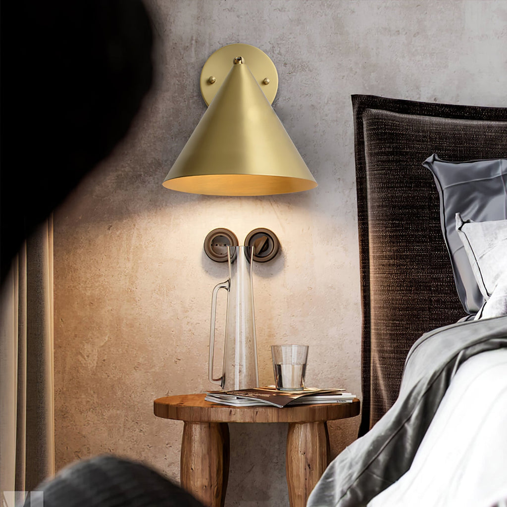 Junella Brass Wall Light-Moonnatur