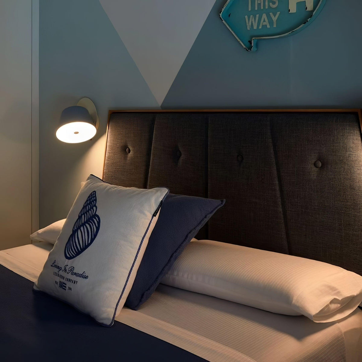 Altonhill Aluminium Wall Light-Moonnatur