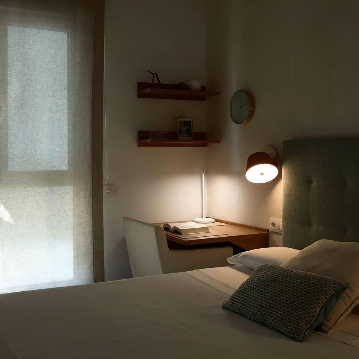 Altonhill Aluminium Wall Light-Moonnatur