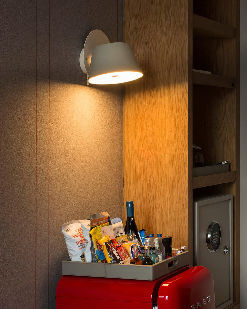 Altonhill Aluminium Wall Light-Moonnatur
