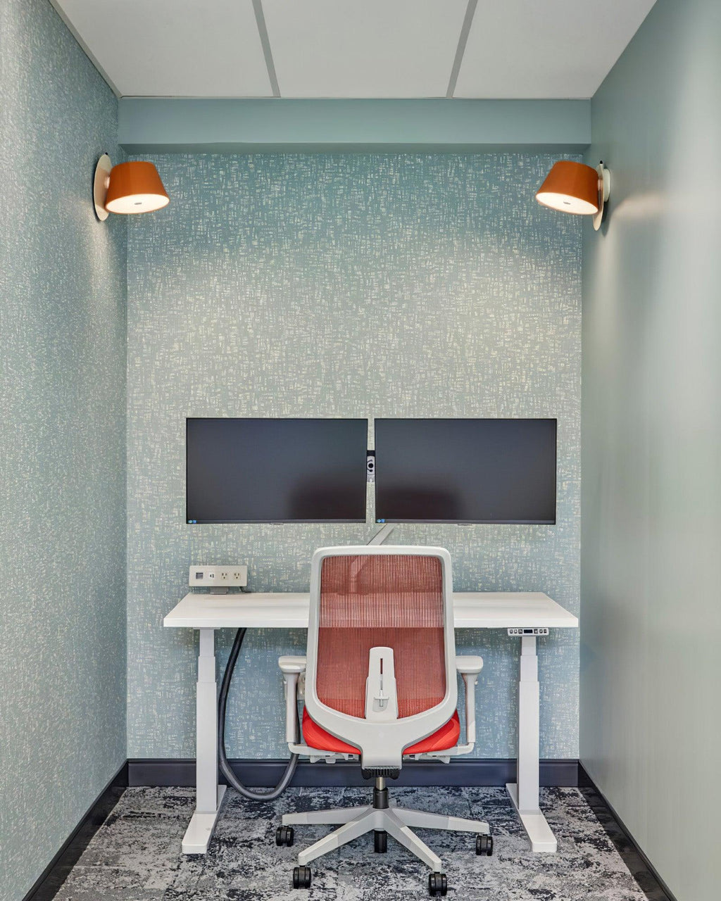 Altonhill Aluminium Wall Light-Moonnatur