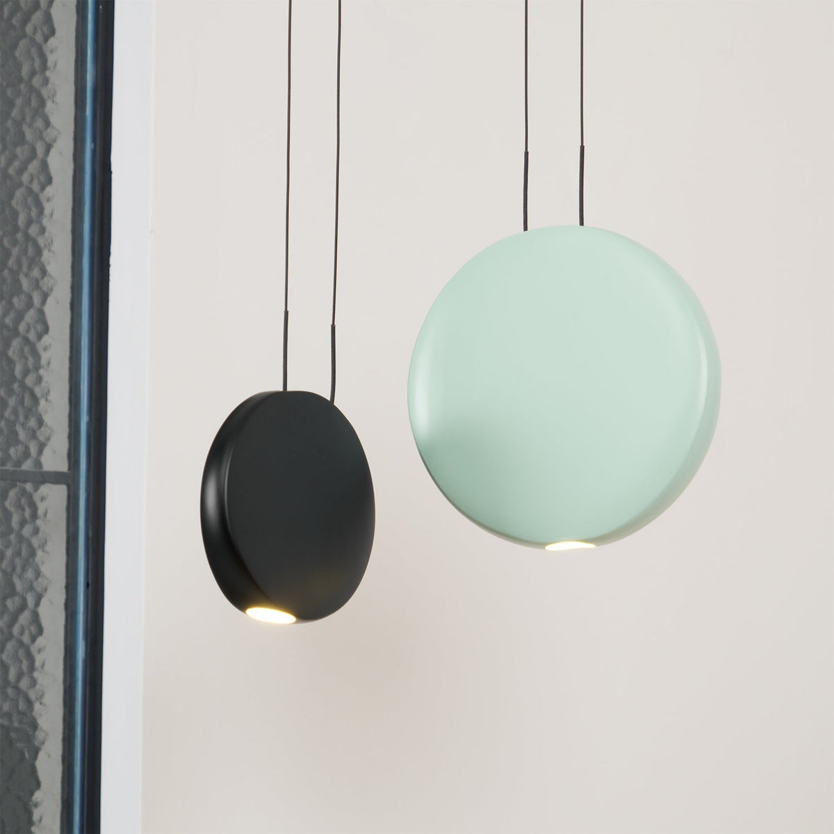 Roslyn Resin Pendant Light-Moonnatur